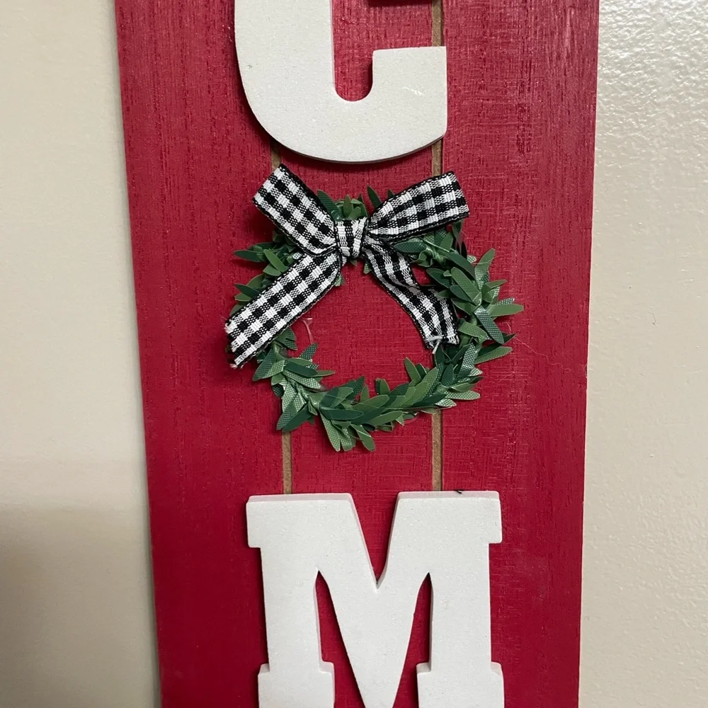 Welcome Wood Slatted 24” Christmas Hanging Wall Decor NWT